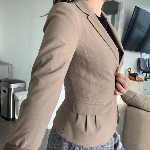 H&M Blazer with polka dot lining - Picture 8 of 8